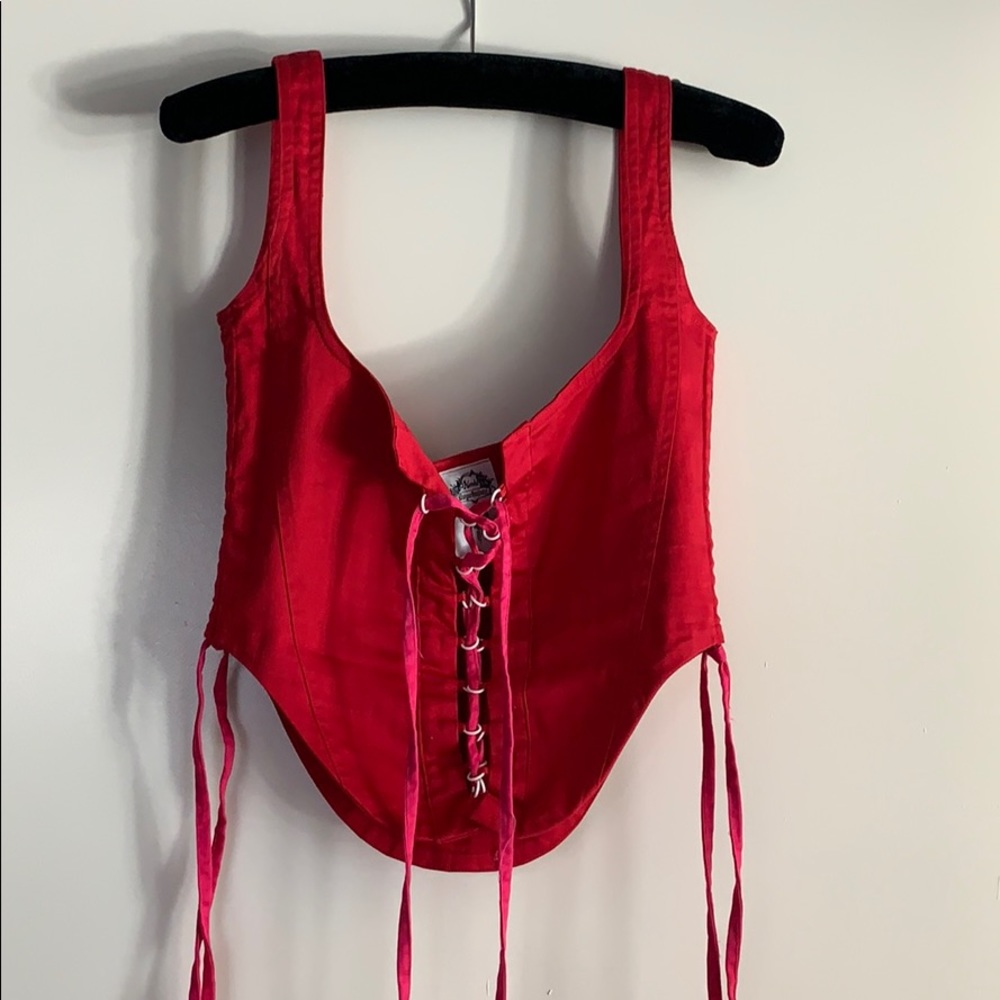 Beautiful NEVER WORN Nuvula top